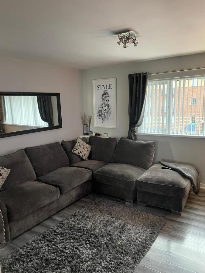 Fantastic Full 3 Bedroom Modern Apartment Belfast Bagian luar foto