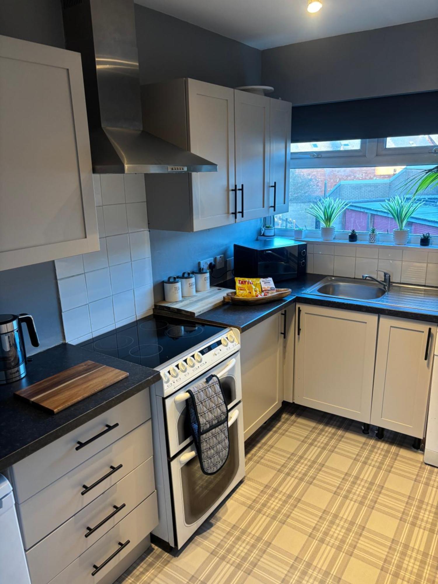 Fantastic Full 3 Bedroom Modern Apartment Belfast Bagian luar foto